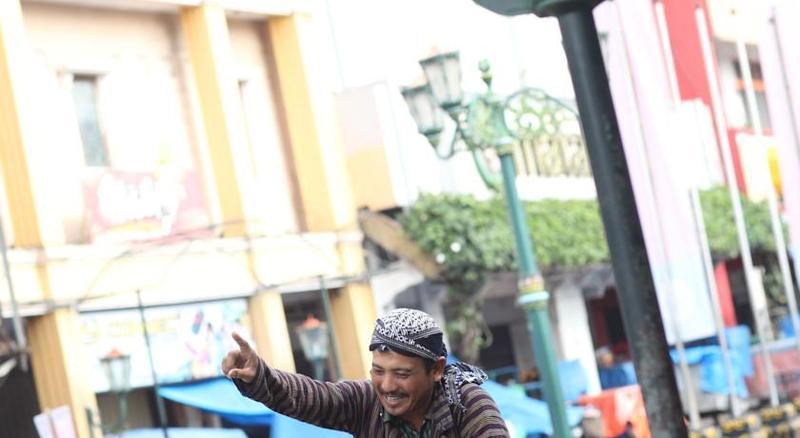 Whiz Hotel Malioboro Jogjacarta Exterior foto