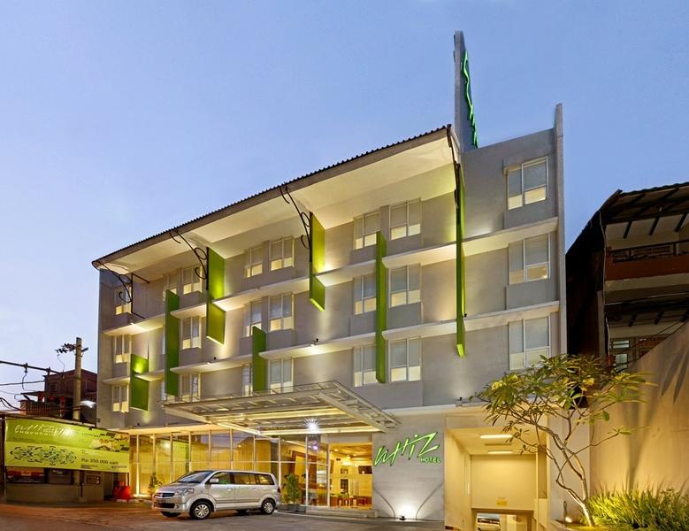 Whiz Hotel Malioboro Jogjacarta Exterior foto