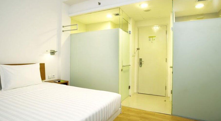 Whiz Hotel Malioboro Jogjacarta Exterior foto